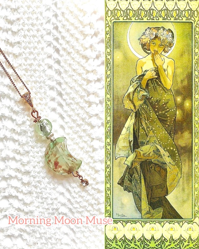 モーニングムーンネックレス