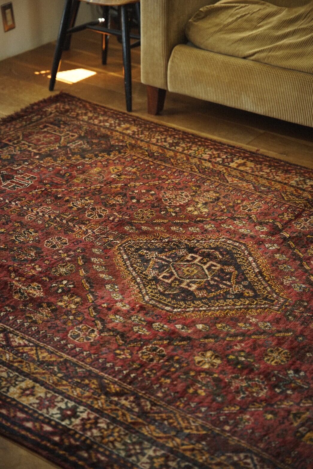 627 -Semi Antique Qashqai Kashkuli rug
