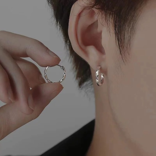 twist pierce (P31)