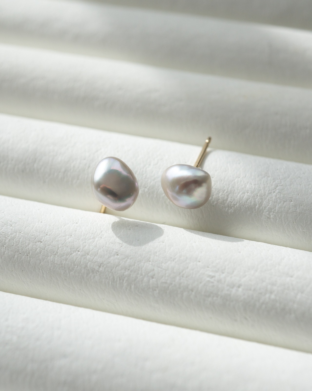 Ennui パールピアス-Gray／K14GF