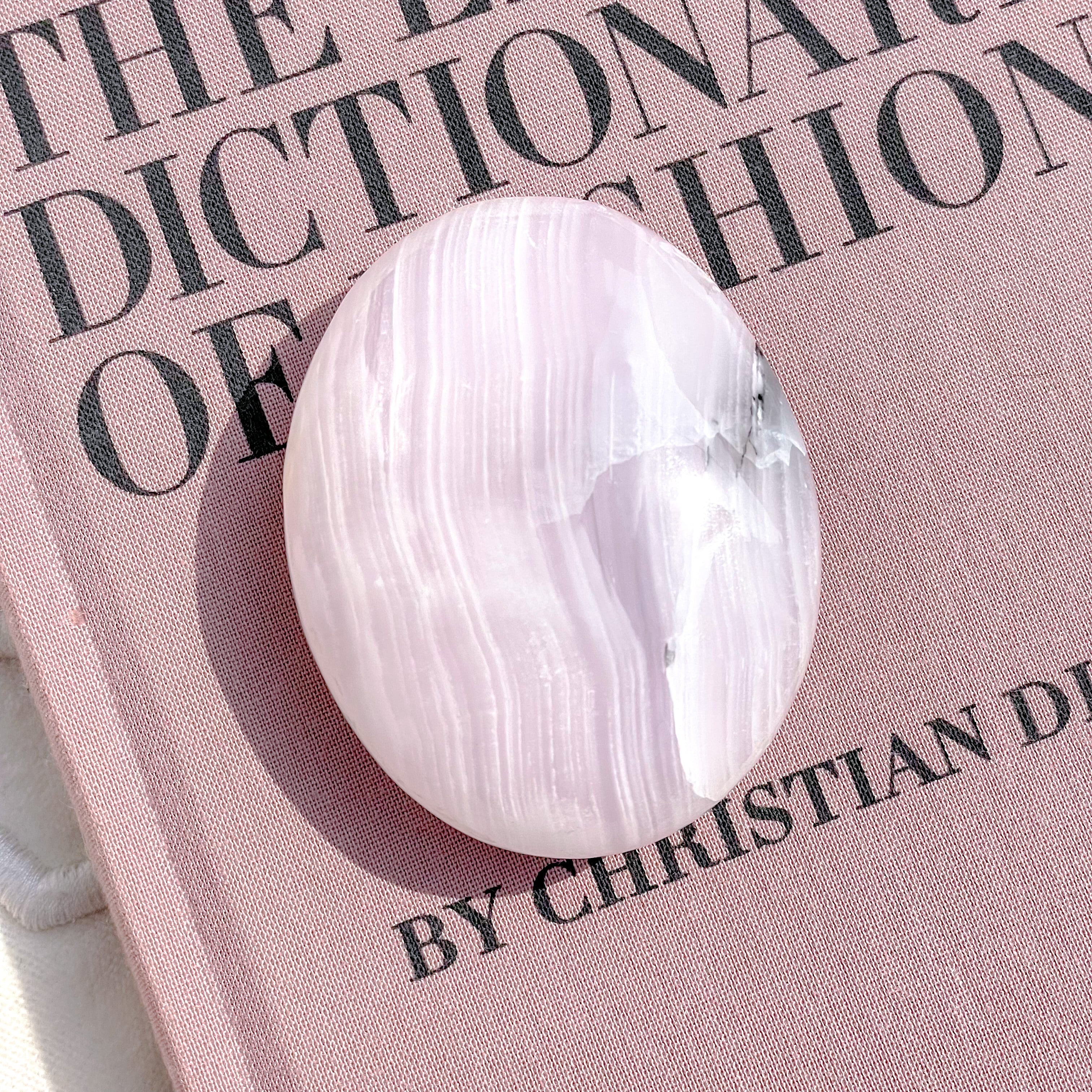 Pink Calcite Palm ✧ ピンクカルサイト | FLUXY - 天然石と鉱物のお店