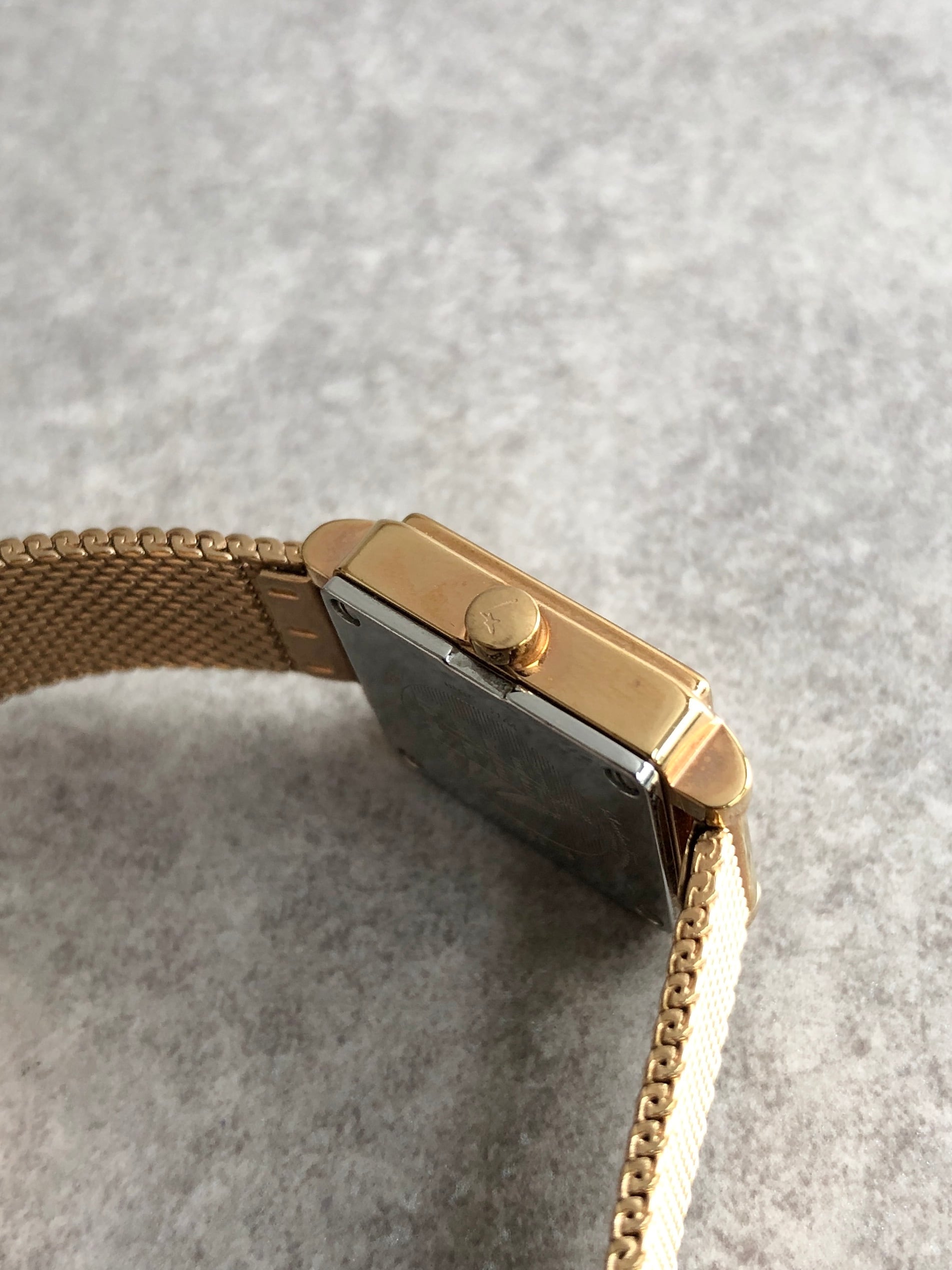 Salvatore Ferragamo サルヴァトーレ フェラガモ 腕時計 ゴールド
