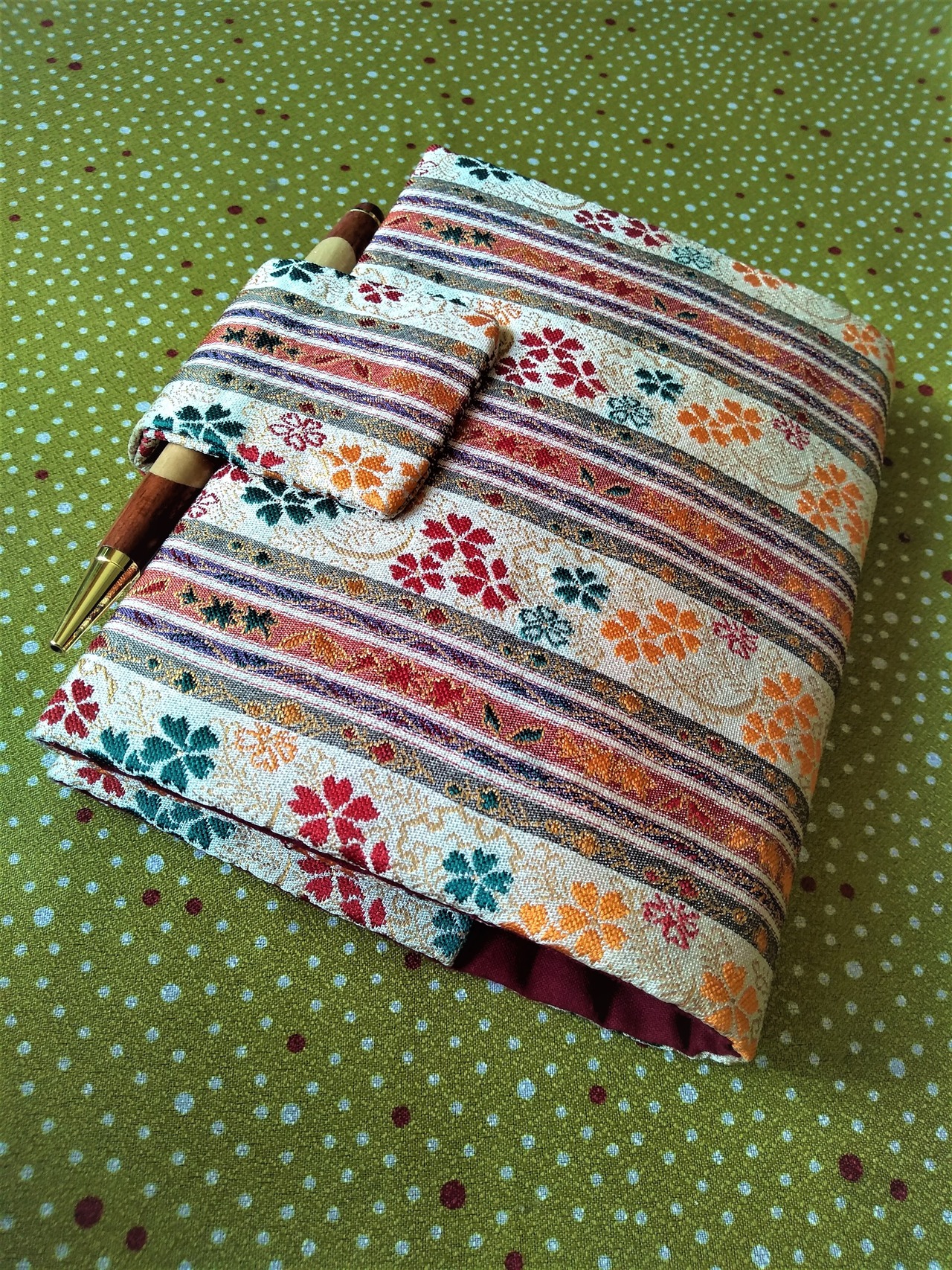 西陣織手縫い手帳カバー(A6サイズ=文庫本サイズ)