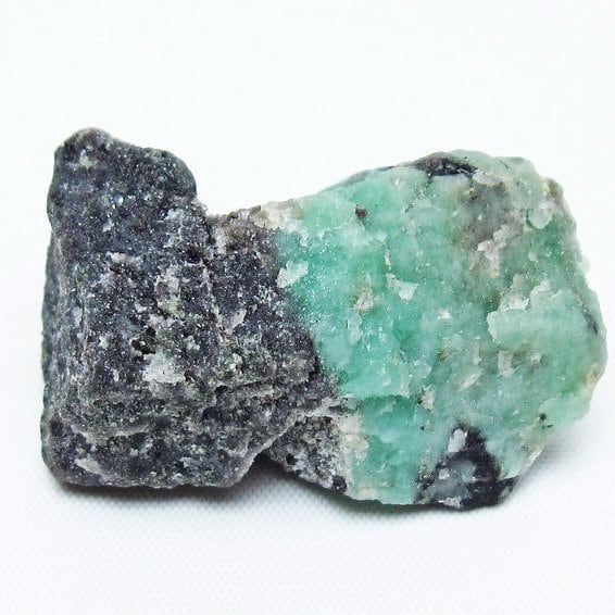 エメラルド 原石 一点物 171-5462