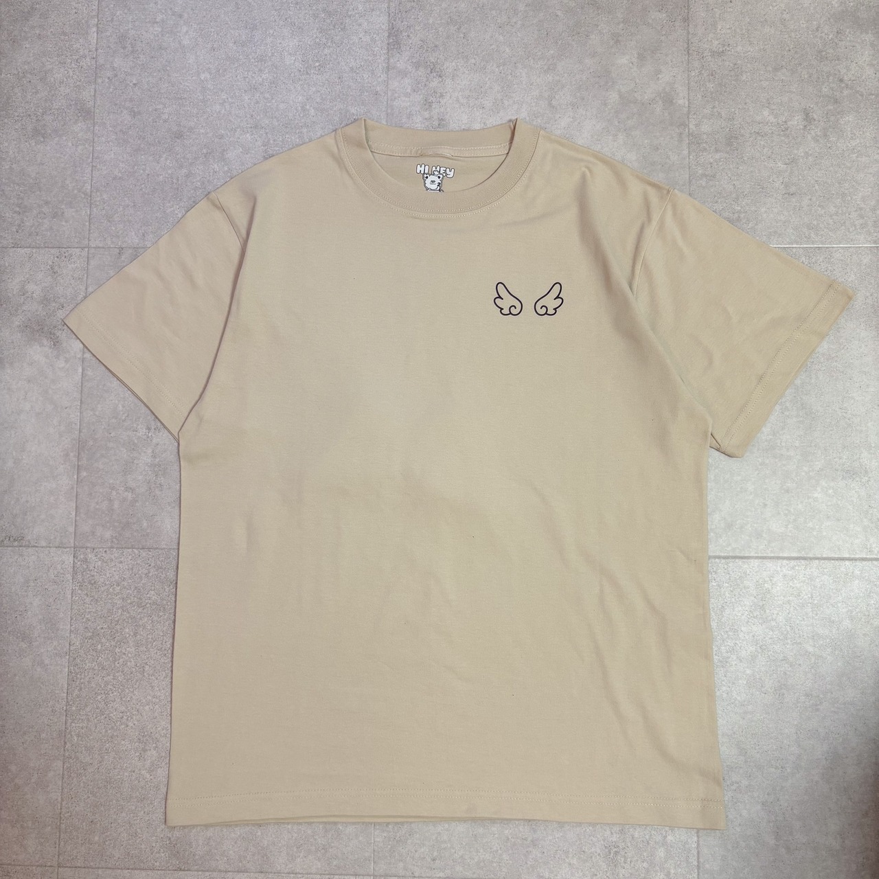 【背中に羽が生えました。】天使の羽 Tシャツ｜Hoooさん 立体刺繍 羽付き キャラクターTee - 6