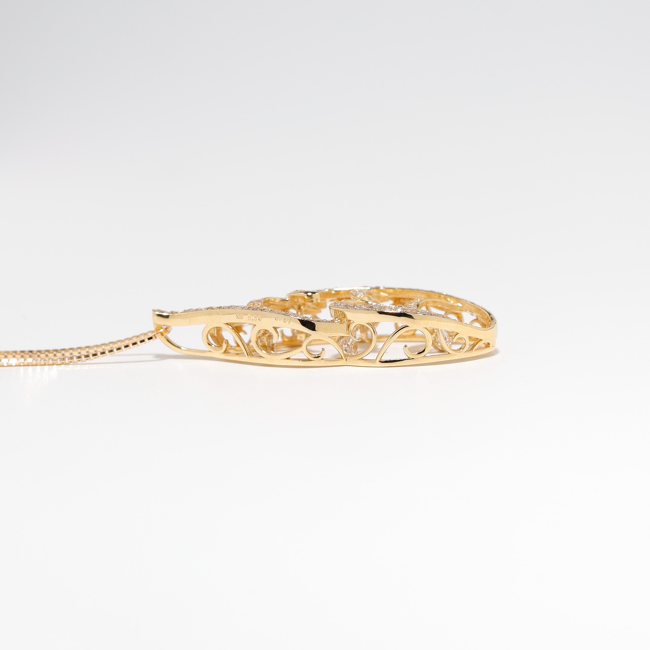 ダイヤモンド デザイン ネックレス K18 / 0.500ct / 0.470ct
