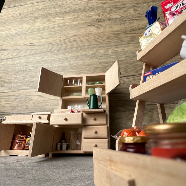020-30019　ミニチュア家具　cabinet&shelf　食器棚　High2