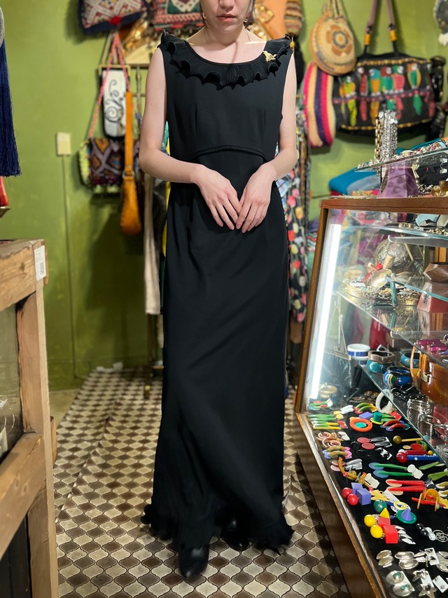 60s-70s black sleeveless frilled maxi dress ( ヴィンテージ ブラック × ノースリーブ フリル マキシ ワンピース )