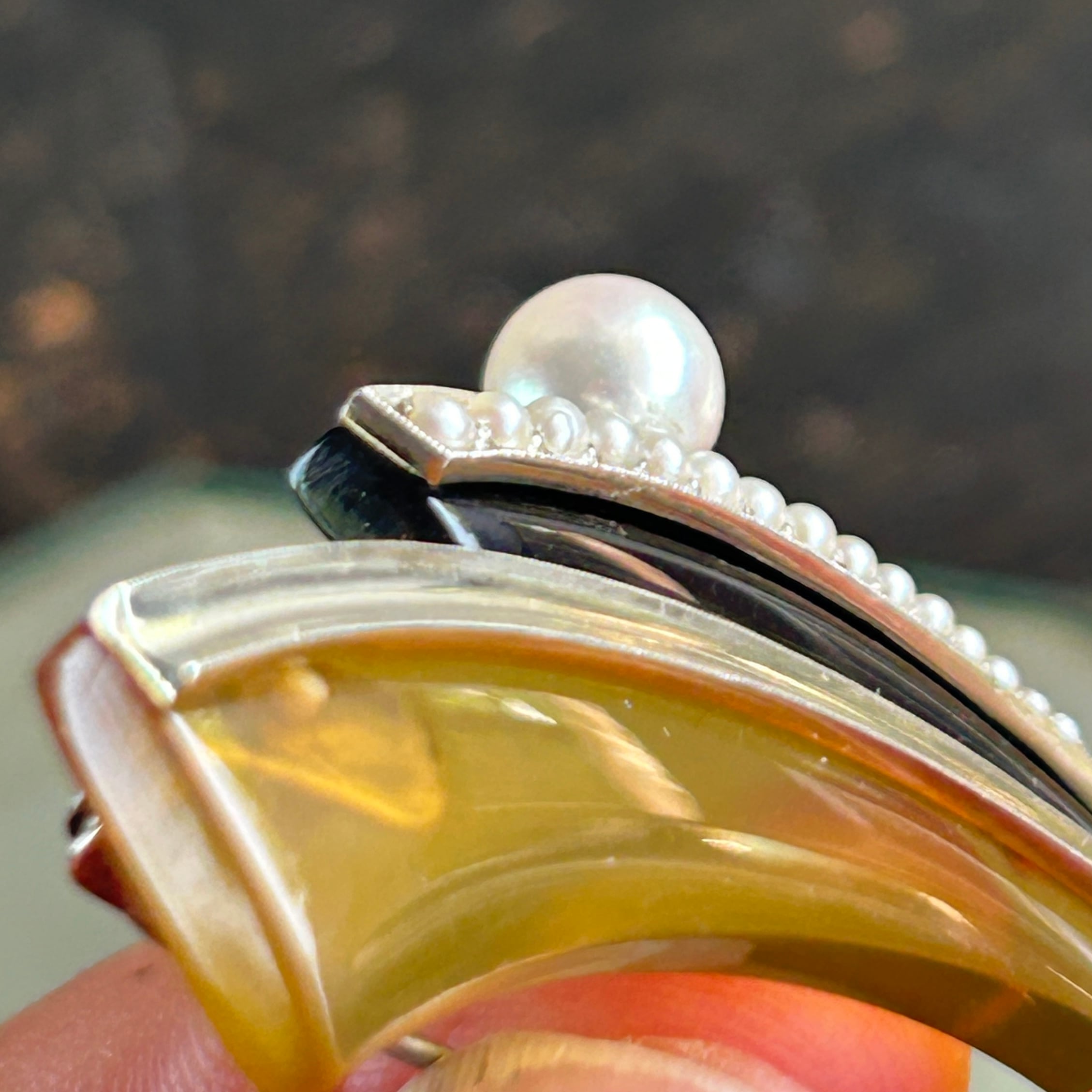 アンティーク！鼈甲に芥子パールの和デコなブローチ