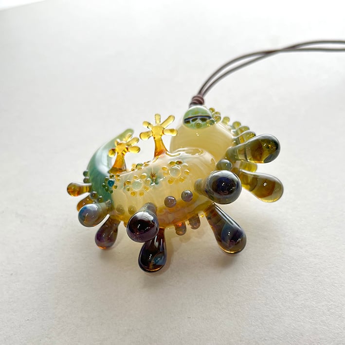 carry me　クレステッドゲッコー