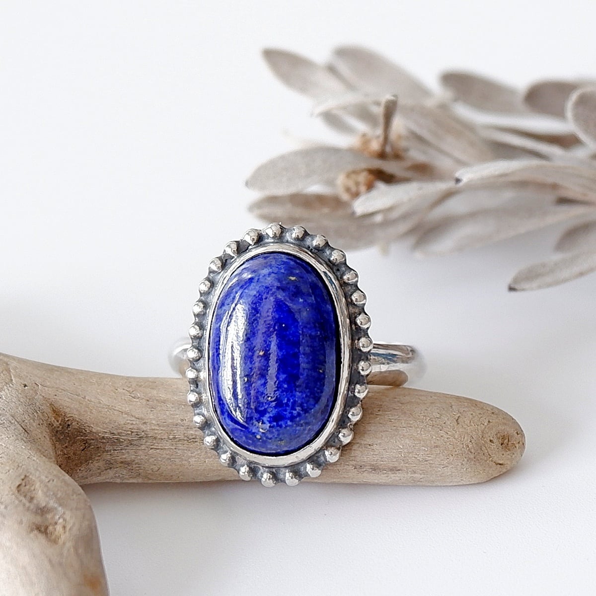 幸運の石～ラピスの粒飾りリング 14.5号 天然石アクセサリー 一点物