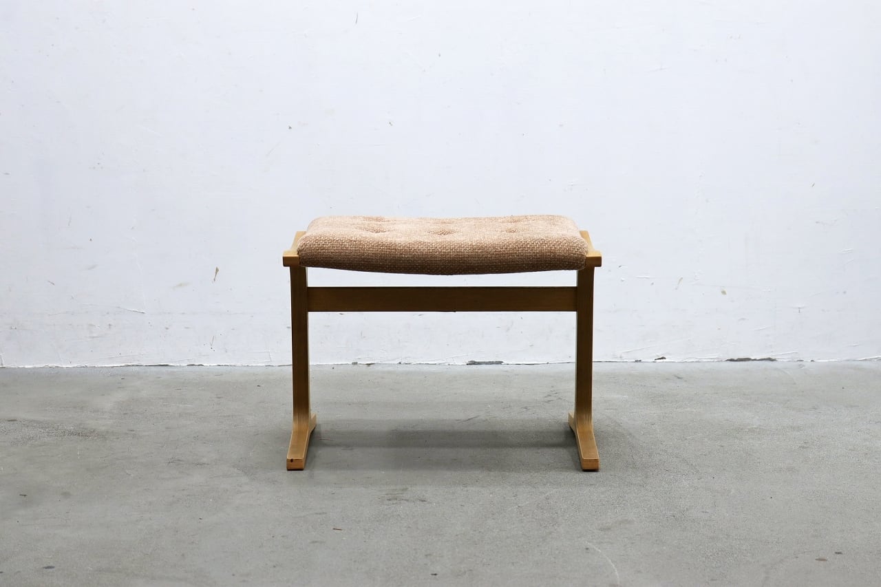 天童木工 ヘロン ビーチ材 プライウッド オットマン スツール 椅子