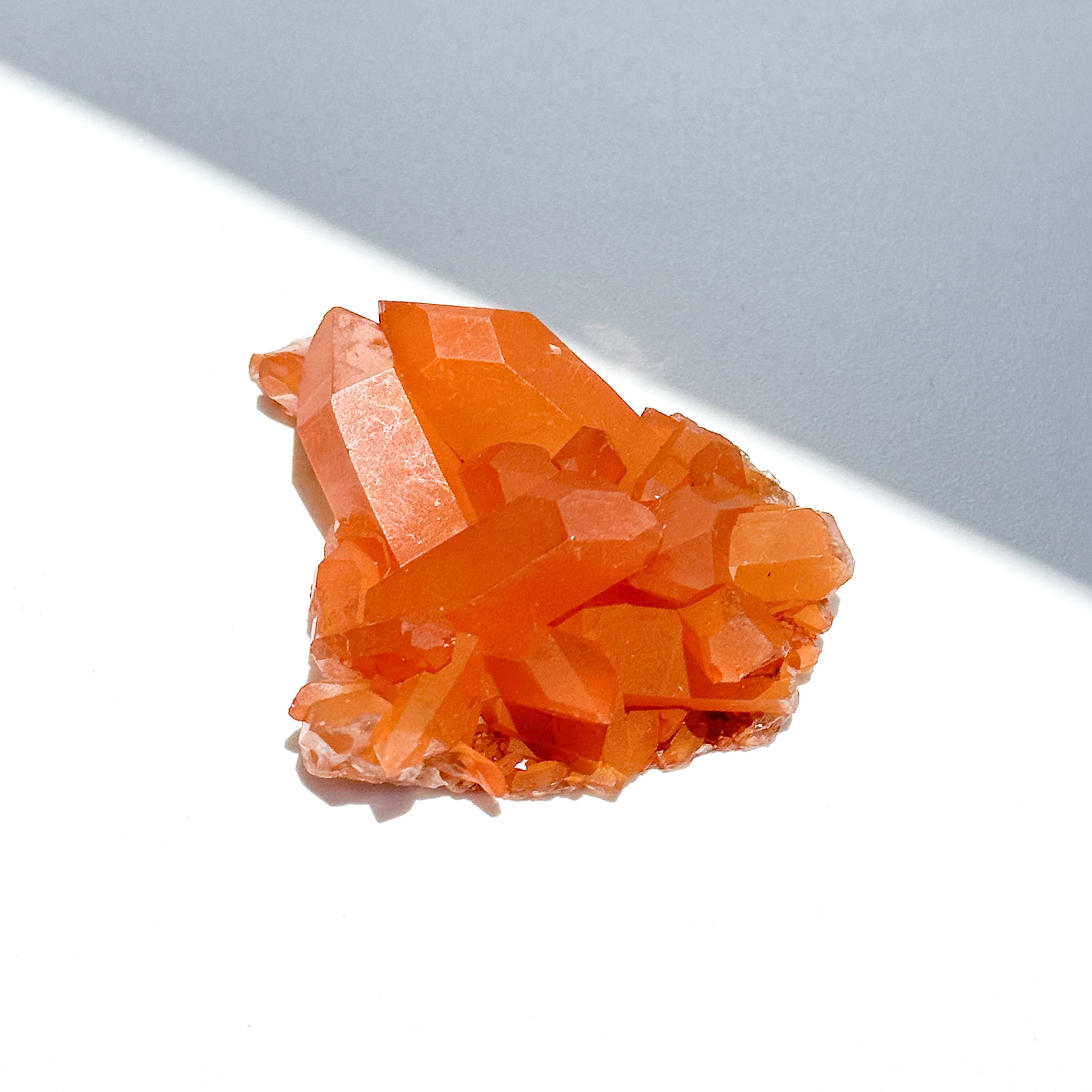 【ブラジル/ミナスジェライス産】タンジェリンクォーツクラスター ミナスジェライス産タンジェリンクォーツ クラスター45◇ Tangerine