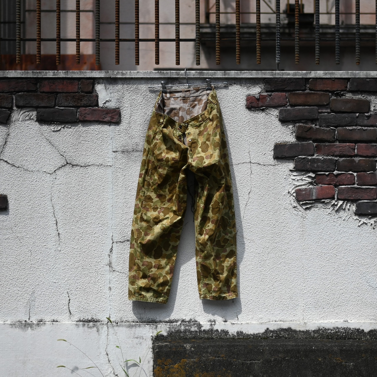 BOWWOW / DUCK HUNTER CAMO FIELD PANTS (裏側)