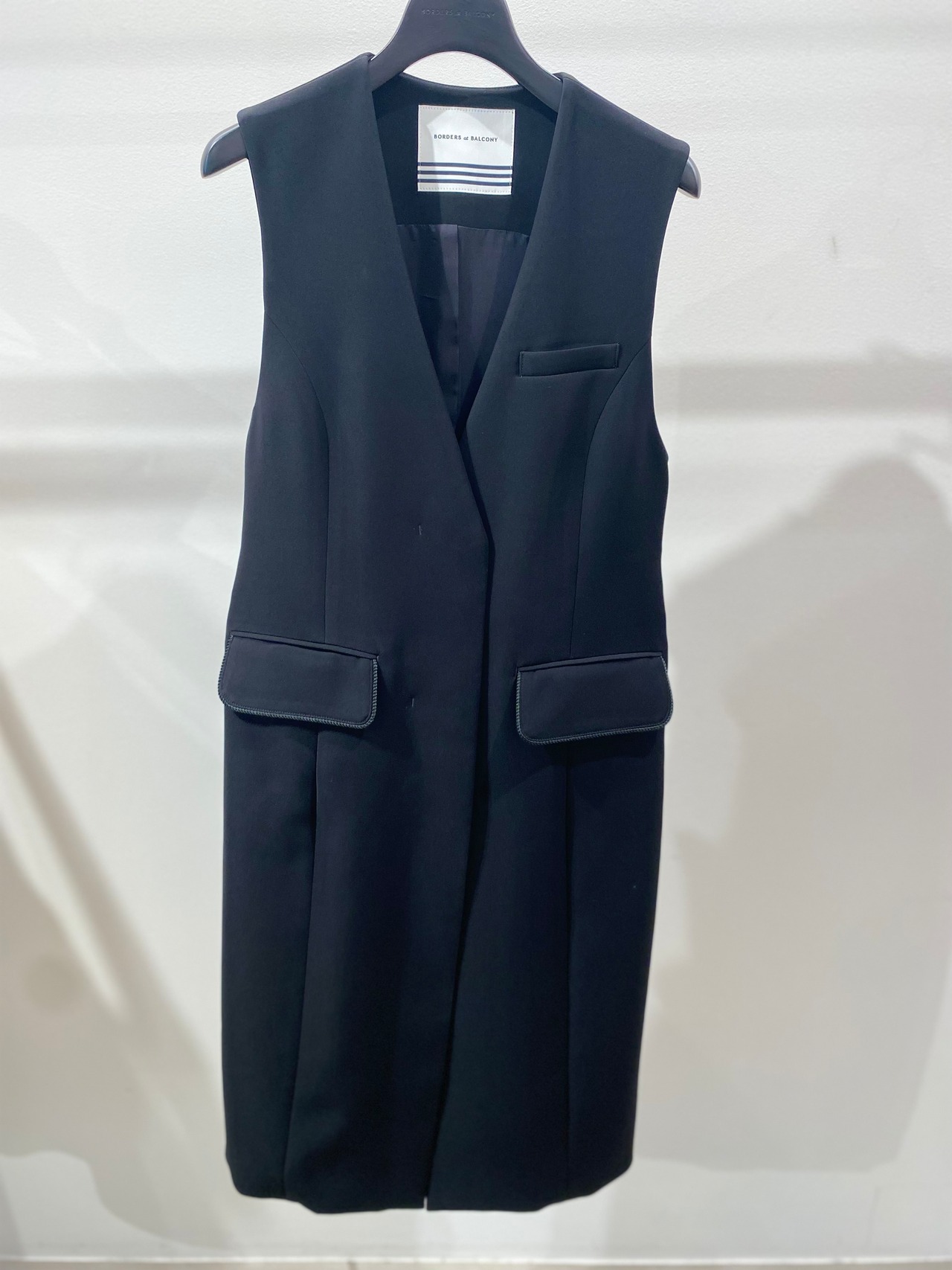 BORDERS at BALCONY バックベルトジレ　BACK BELTED GILET