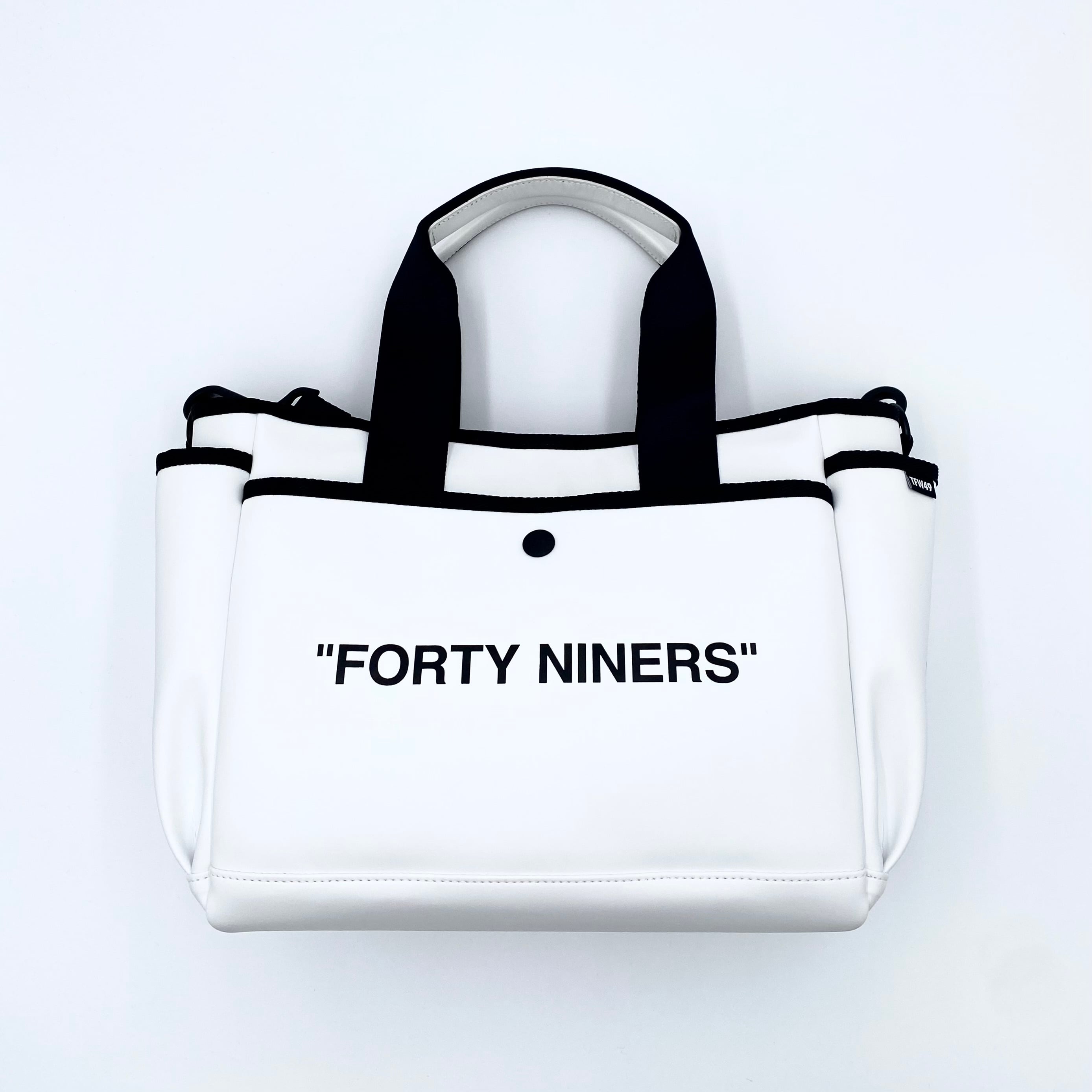 TFW49】LEATHER ROUND BAG | Sandy GOLF