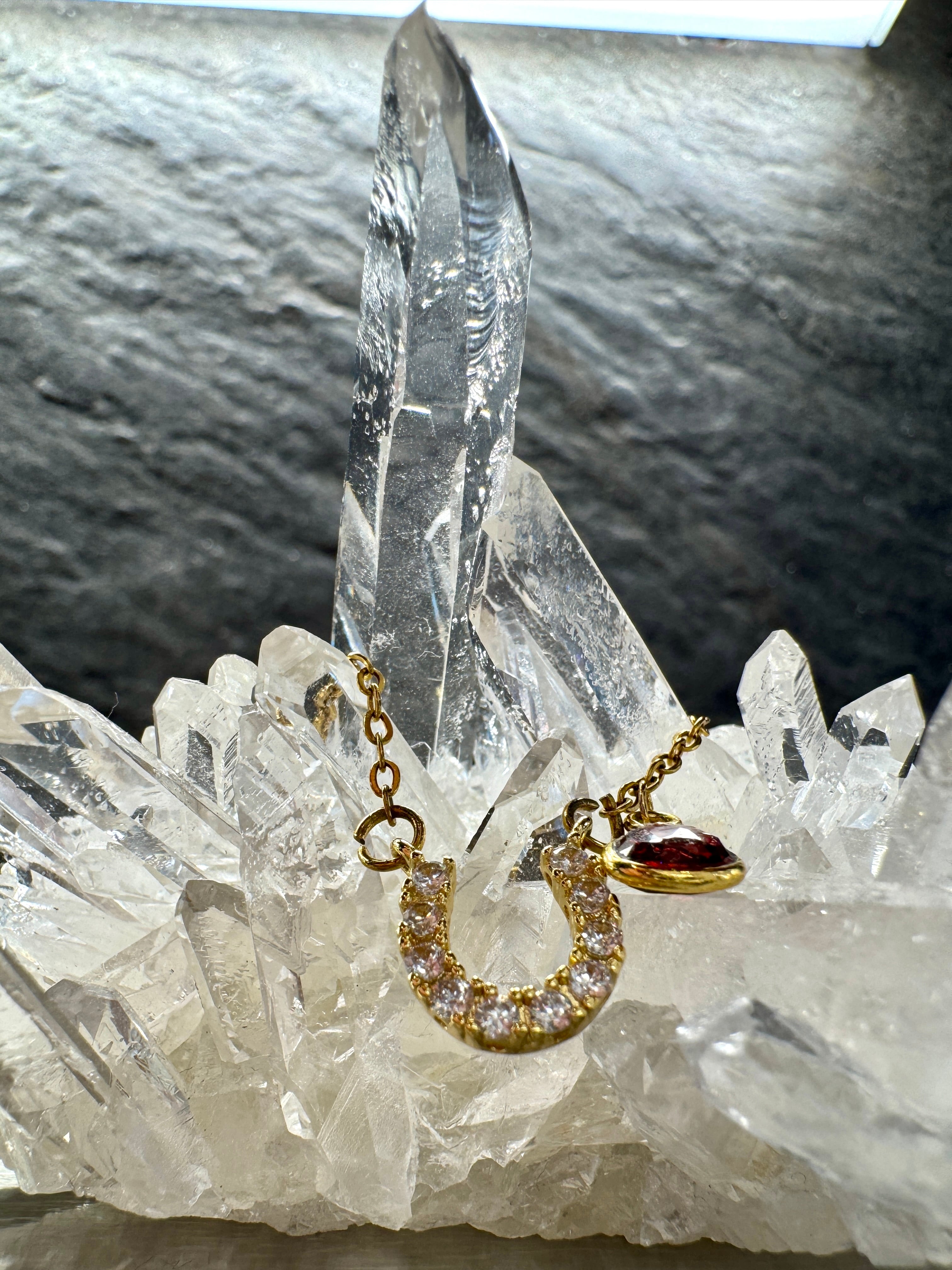 Fortuna Horseshoe Necklace 《2026 Year of the Horse｜運命を