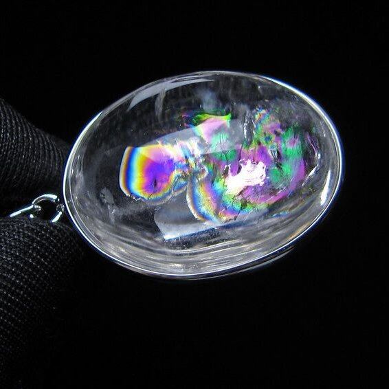アイリスクォーツ 水晶 ペンダント 虹入り おまかせ便 一点物 112-14177