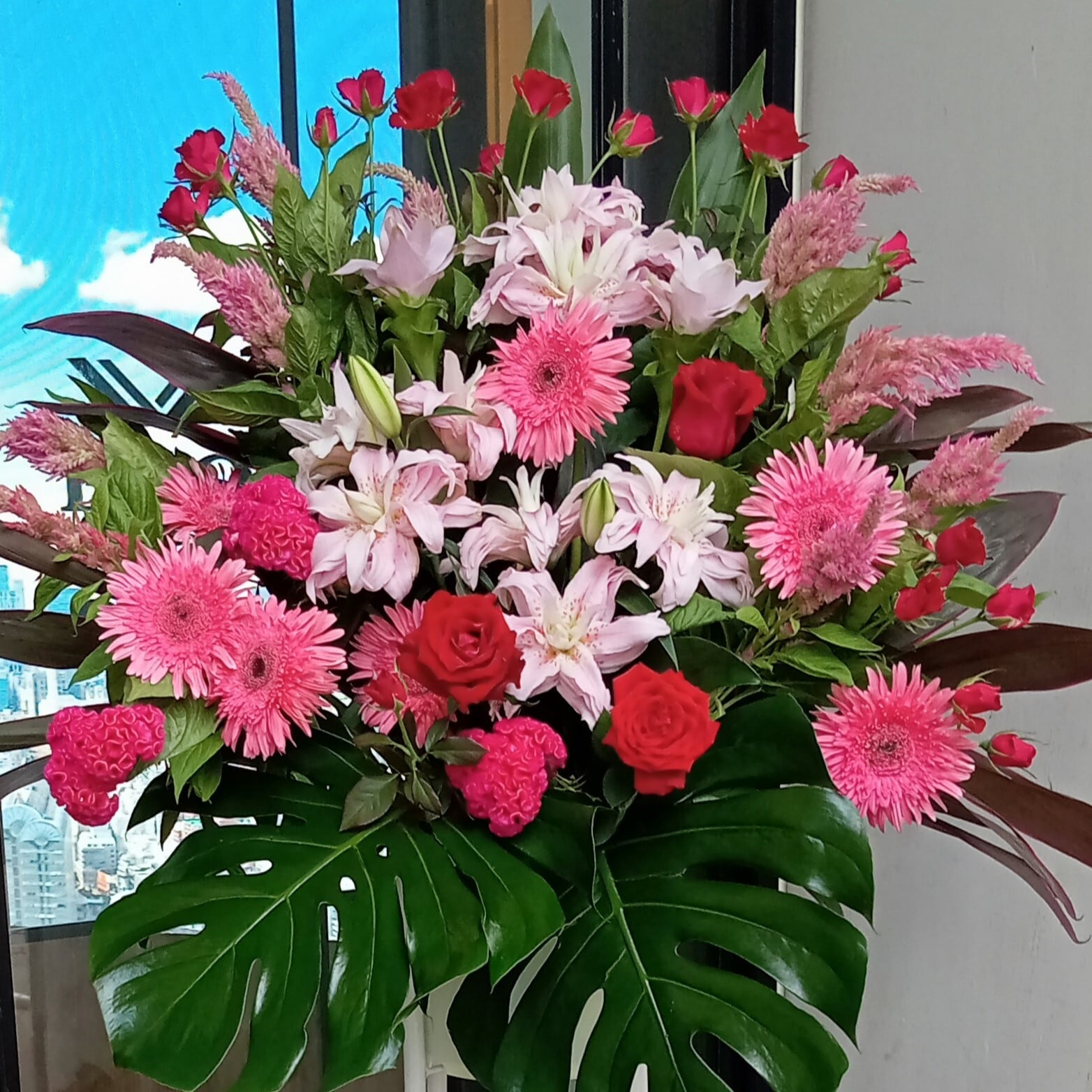 スタンド花「ピンクミックスカラースタンド2段」お祝い花 フラワー