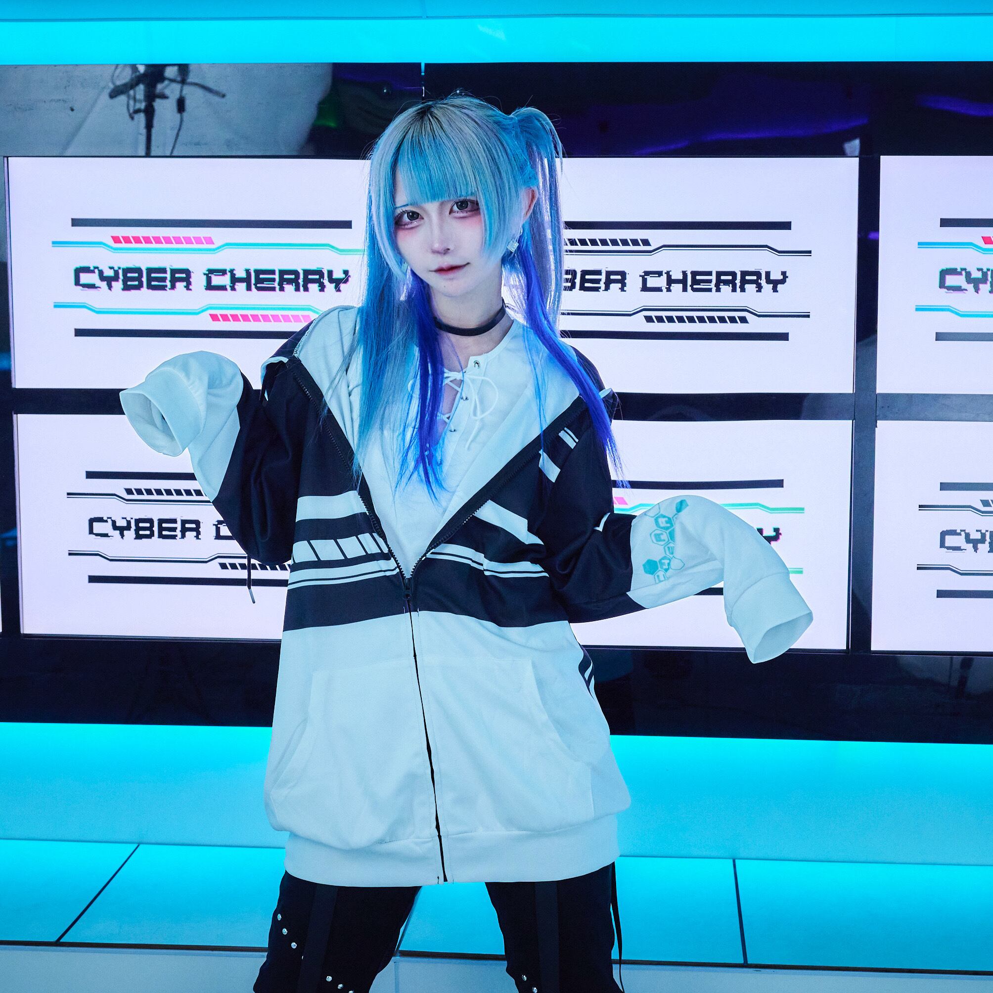 ブランドオープン記念特別価格』CYBER BICOLOR ZIP PARKA Ⅱ | cybercherry