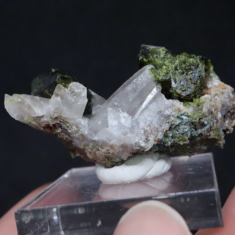 エピドートwithクォーツ 原石 トルコ産 天然石 パワーストーン 原石