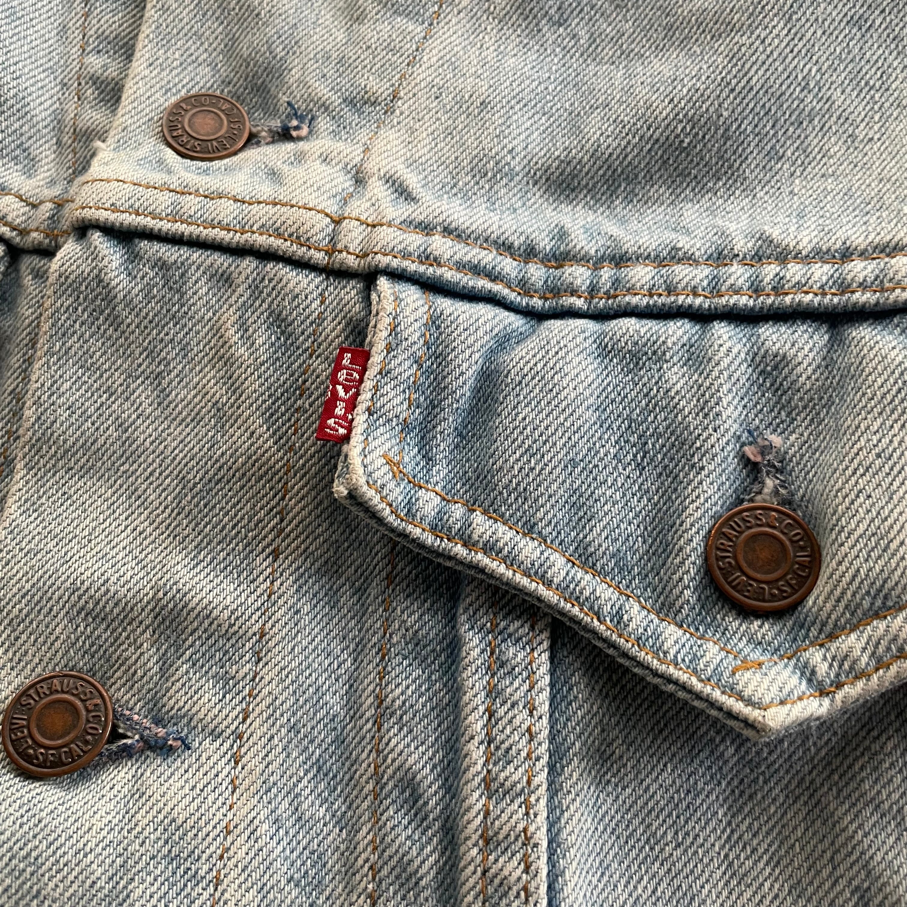 Levi's/90s ice blue denim jacket 75506-4843 made in Canada 