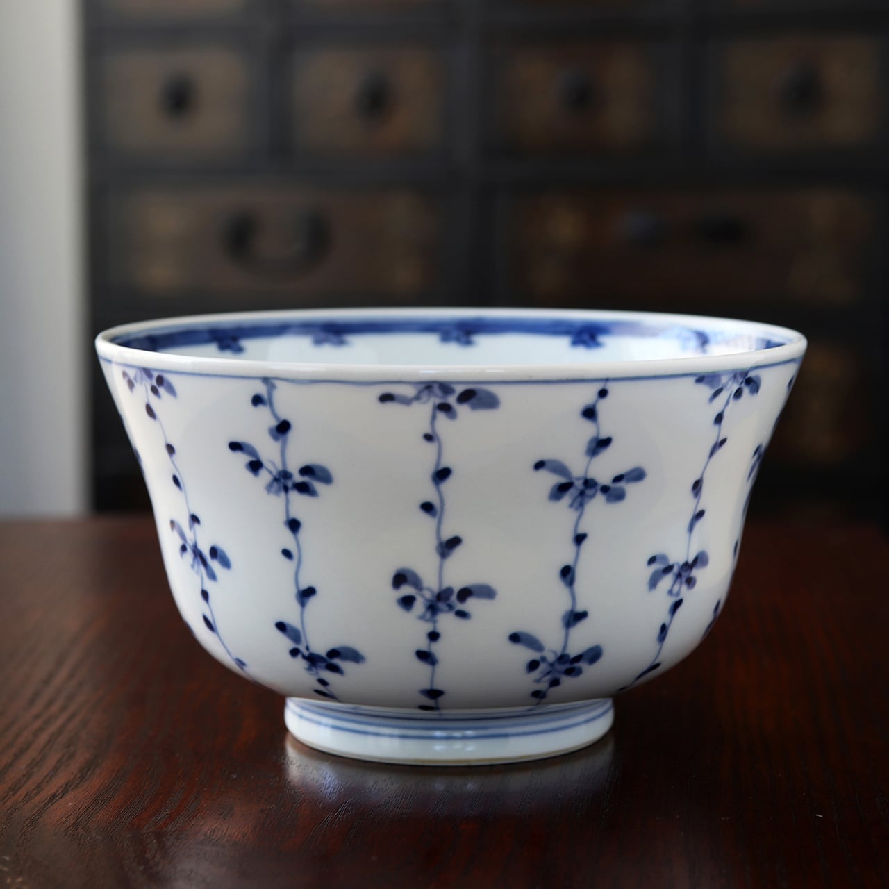 小花草紋 杵型丼 作:井手國博・与志郎窯(有田焼)