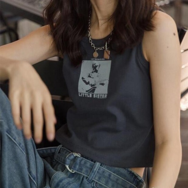 Cropped sleeveless print tops　V2289