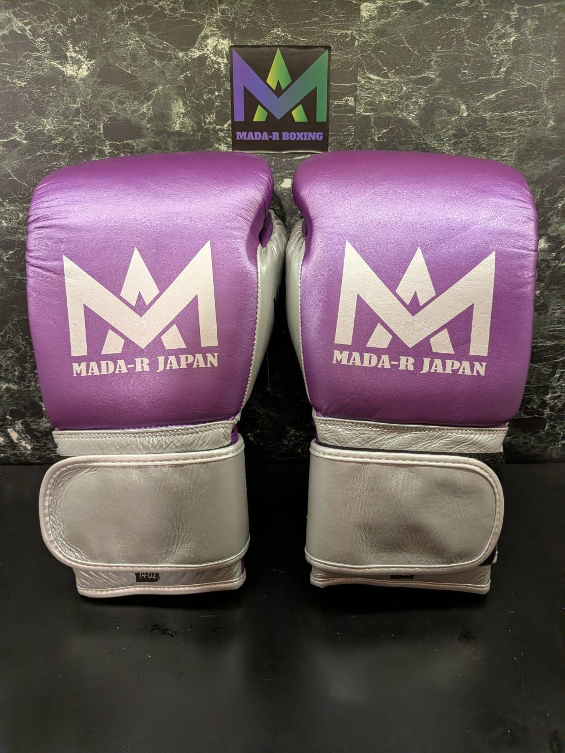 PROタイプ 16ozグローブ | MADA-R ＆ ARCADE JAPAN