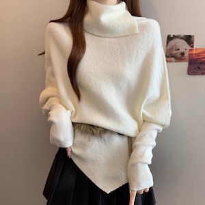 【2点セット】2色/タートルネックアシメヘムニットトップス+ファーベルト ・73005 【2点セット】2色/タートルネックアシメヘムニットトップス+ファーベルト ・73005