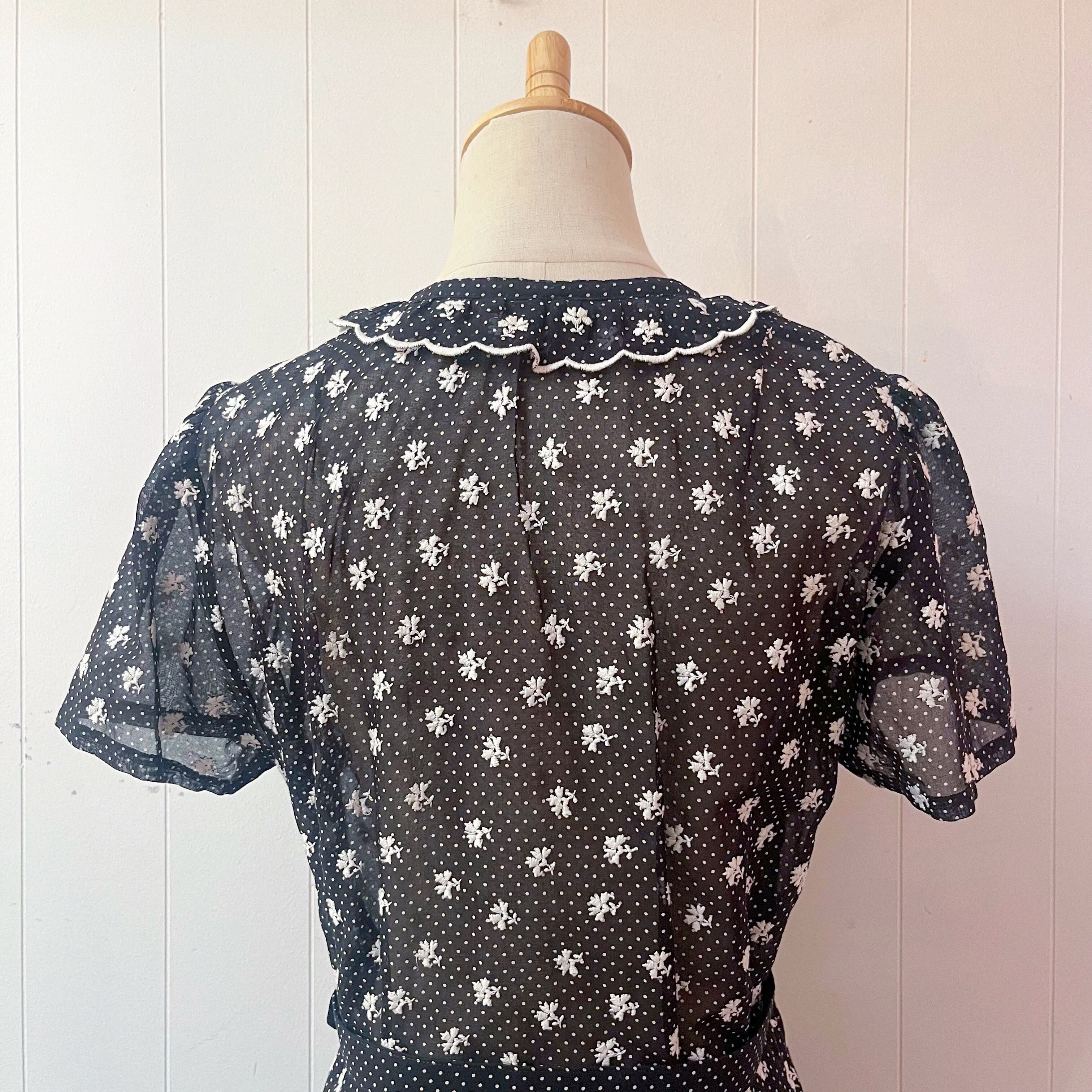 black dot scallop collar one-piece