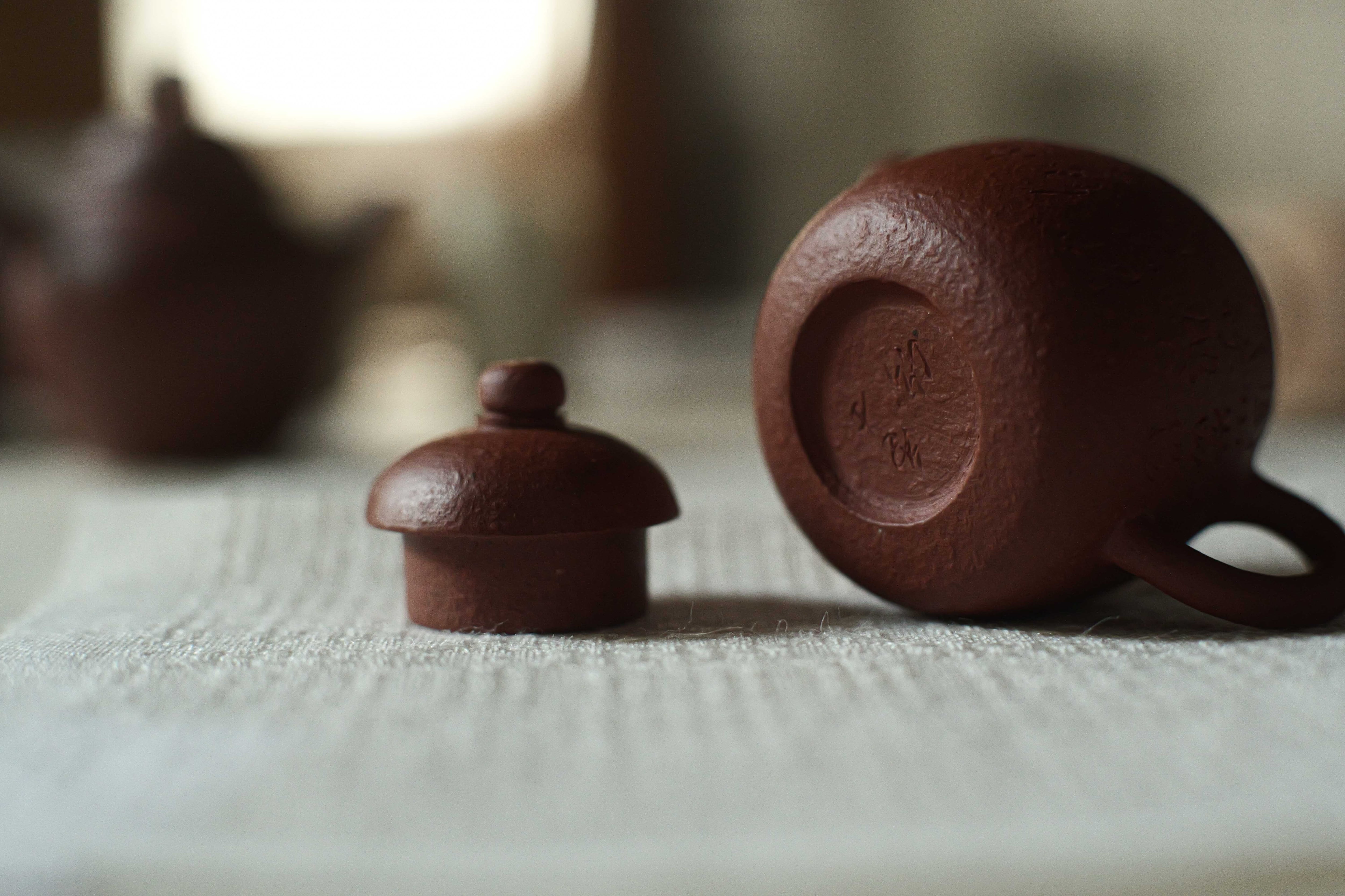 予約商品＞宜興紫砂壺「巨輪珠」（約60cc・全手工）・紅衛朱泥（周蘇寧