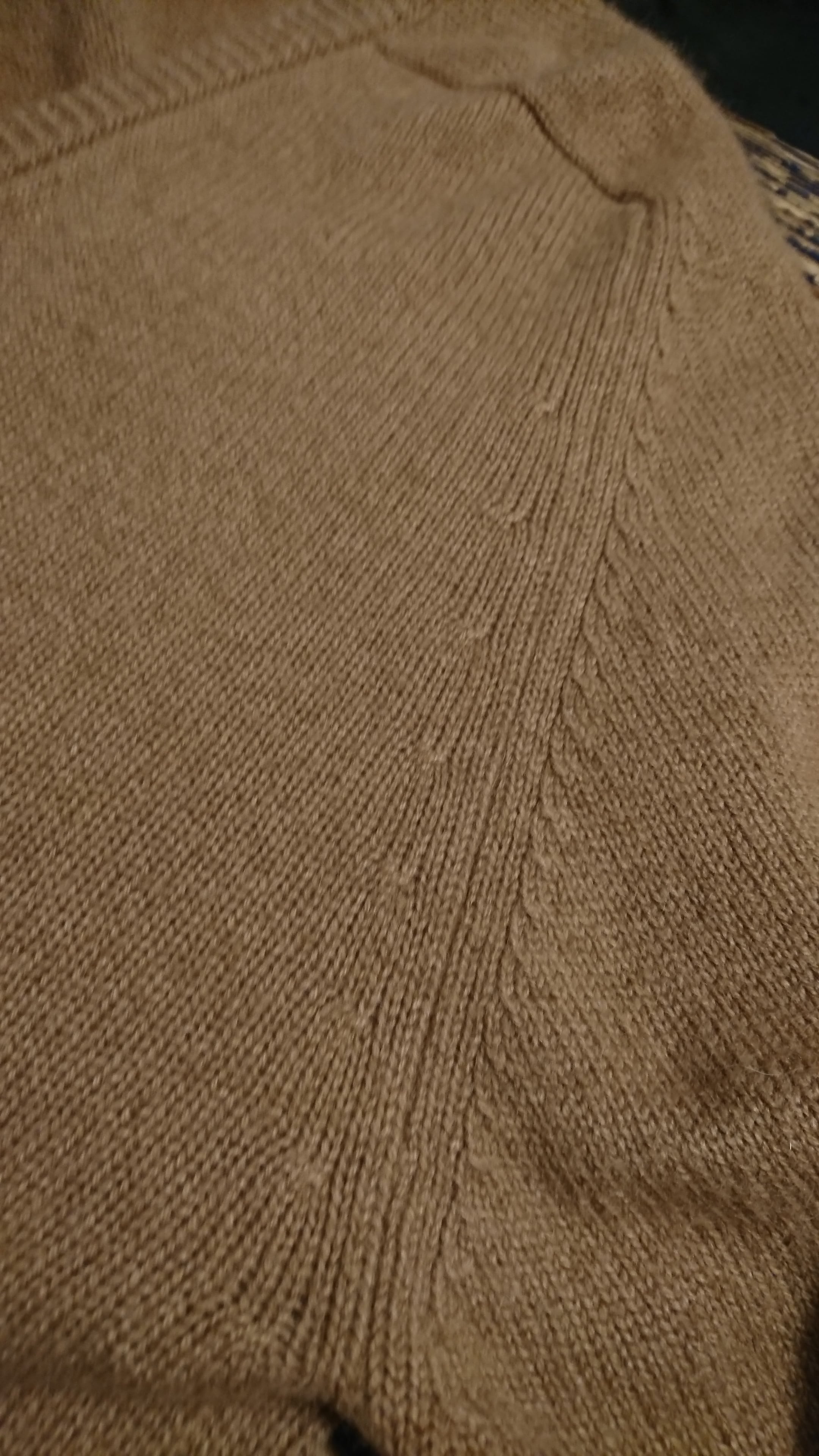 Lyle & Scott CAMEL HAIR V-NECK SWEATER | BOW & ARROW WEB STORE