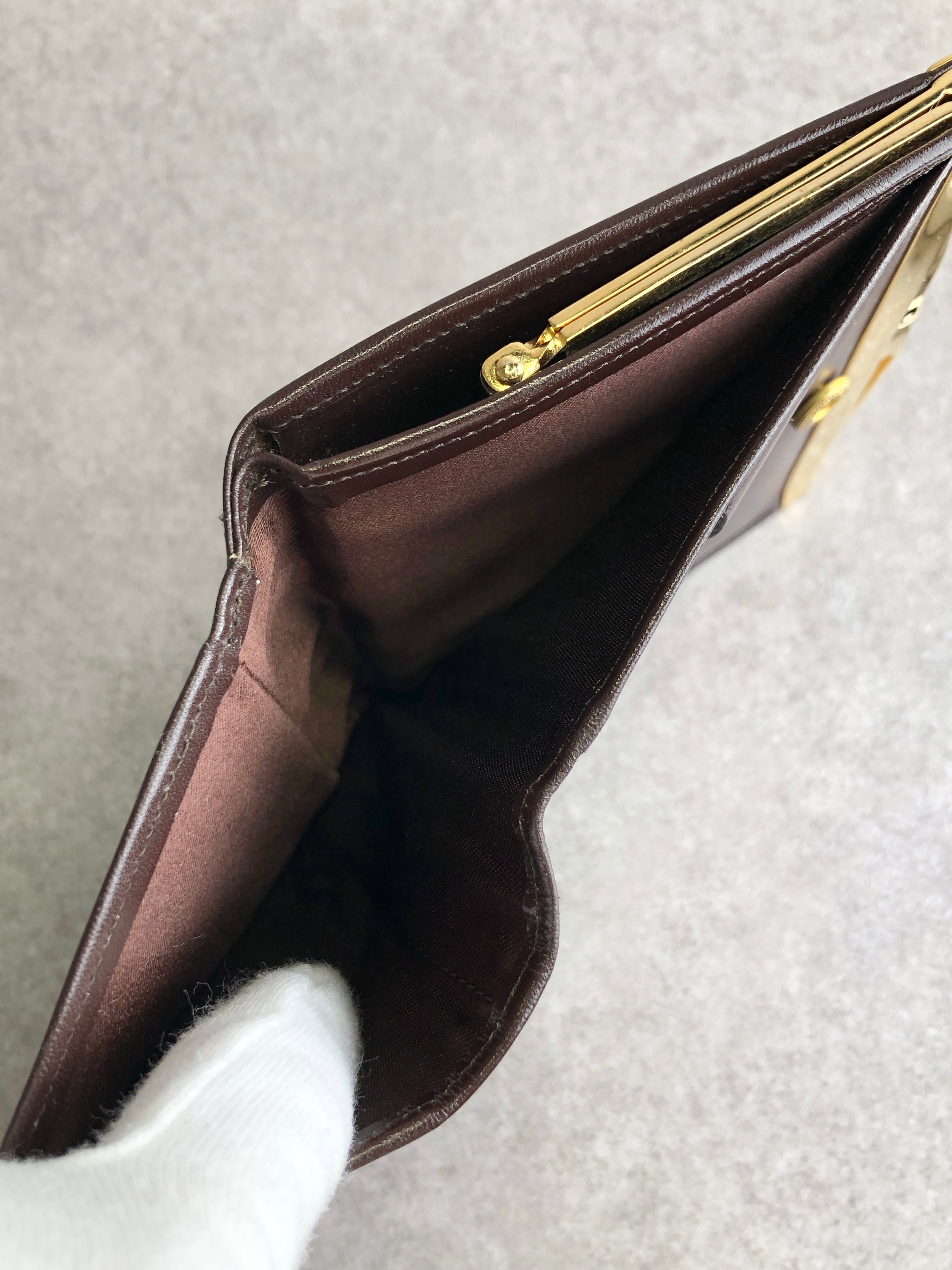イヴサンローラン 長財布 がま口 ブラウン レザー ゴールド金具 ヴィンテージ Yves Saint Laurent イヴ・サンローラン YSLロゴ レザー がま口 財布