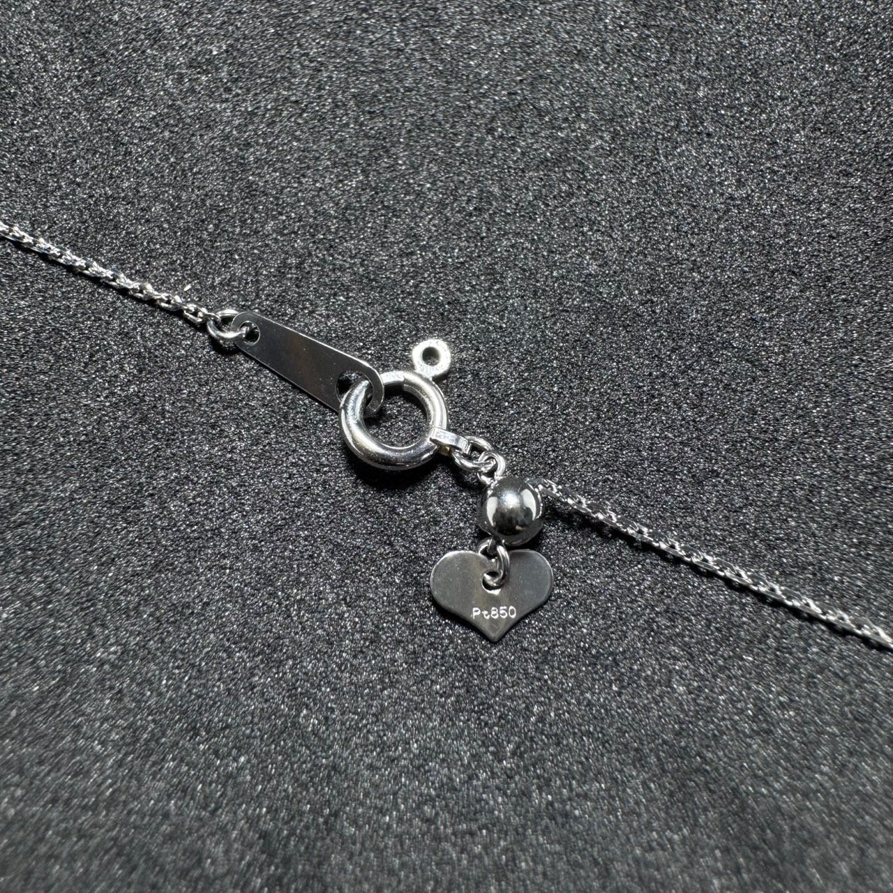 鑑別カード付】Pt850/950 0.88ct H&C ダイヤモンド フラワー