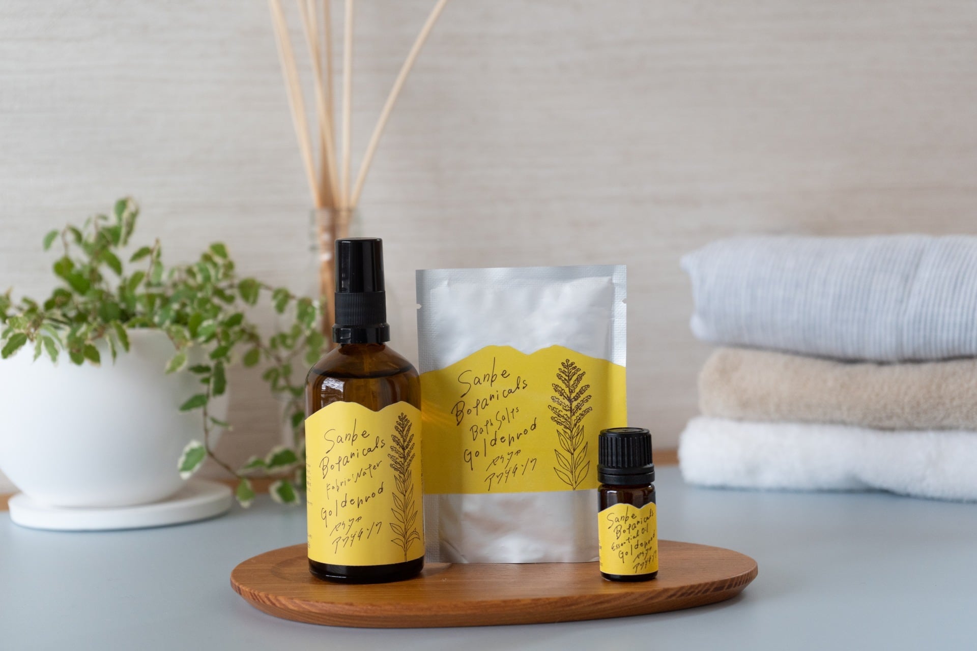 SANBE Botanicals〈セイタカアワダチソウ〉ファブリックウォーター