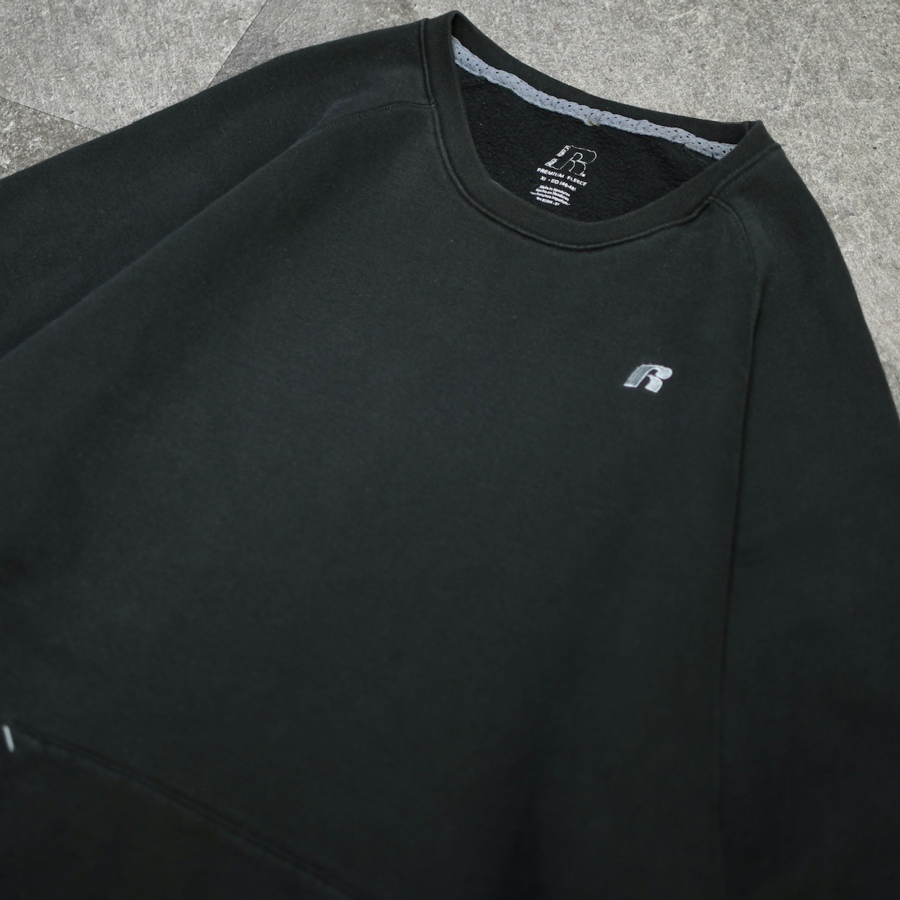 RUSSELL kangaroo pocket sweat