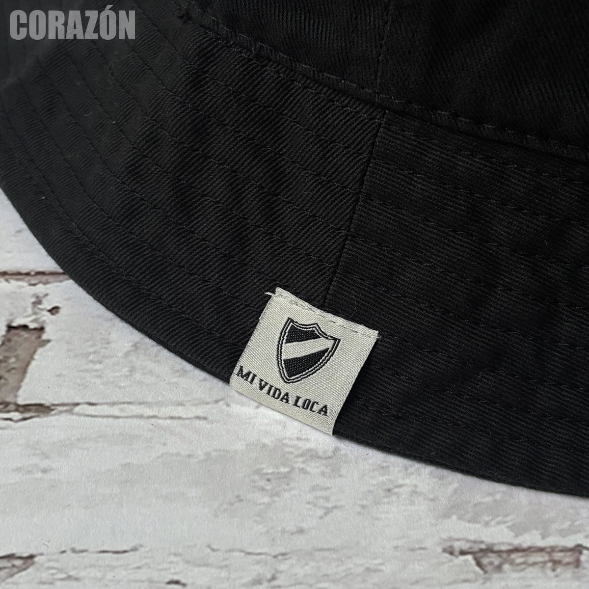 CORAZÓN CORAZON ロゴ バケットハット ブラック | CORAZON OnlineShop