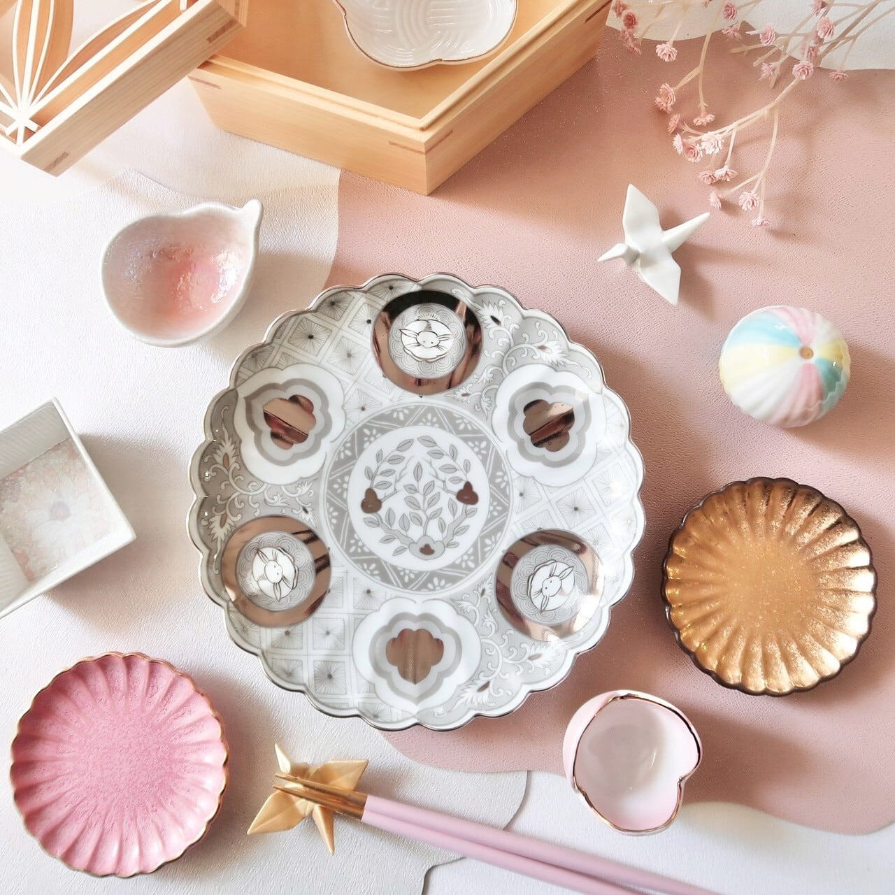 Temari delicacy container / 花手毬 珍味入 | BONNE CHANCE