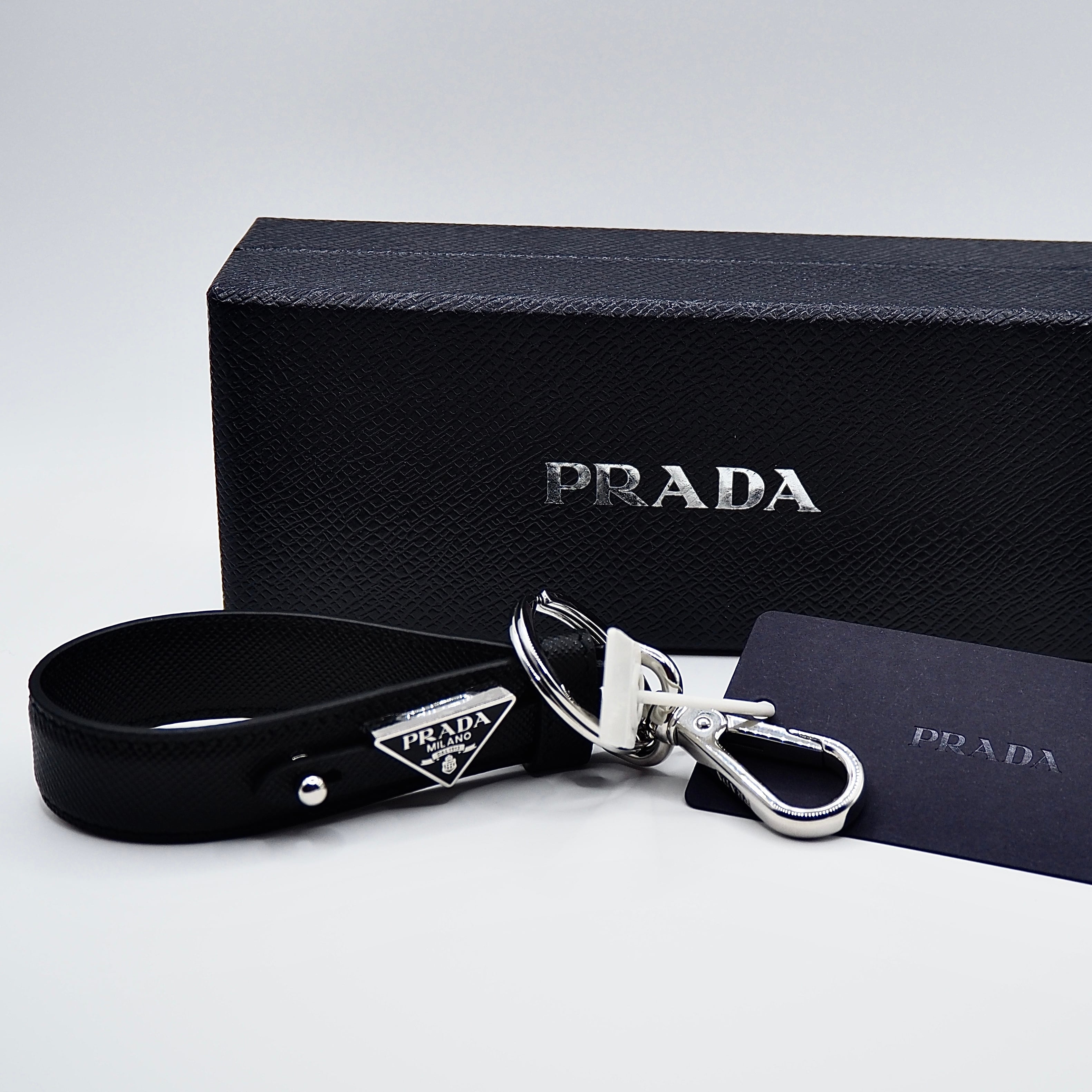 PRADA サフィアーノレザー キーリング ブラック
