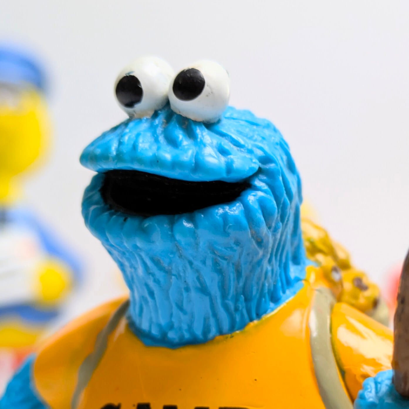 ☆VINTAGE 80'☆【 SESAME STREET（ セサミストリート ） 】 COOKIE MONSTER ( クッキーモンスター ) /『 CAMP SESAME 』PVCフィギュア 〚アメリカン雑貨 アメトイ〛