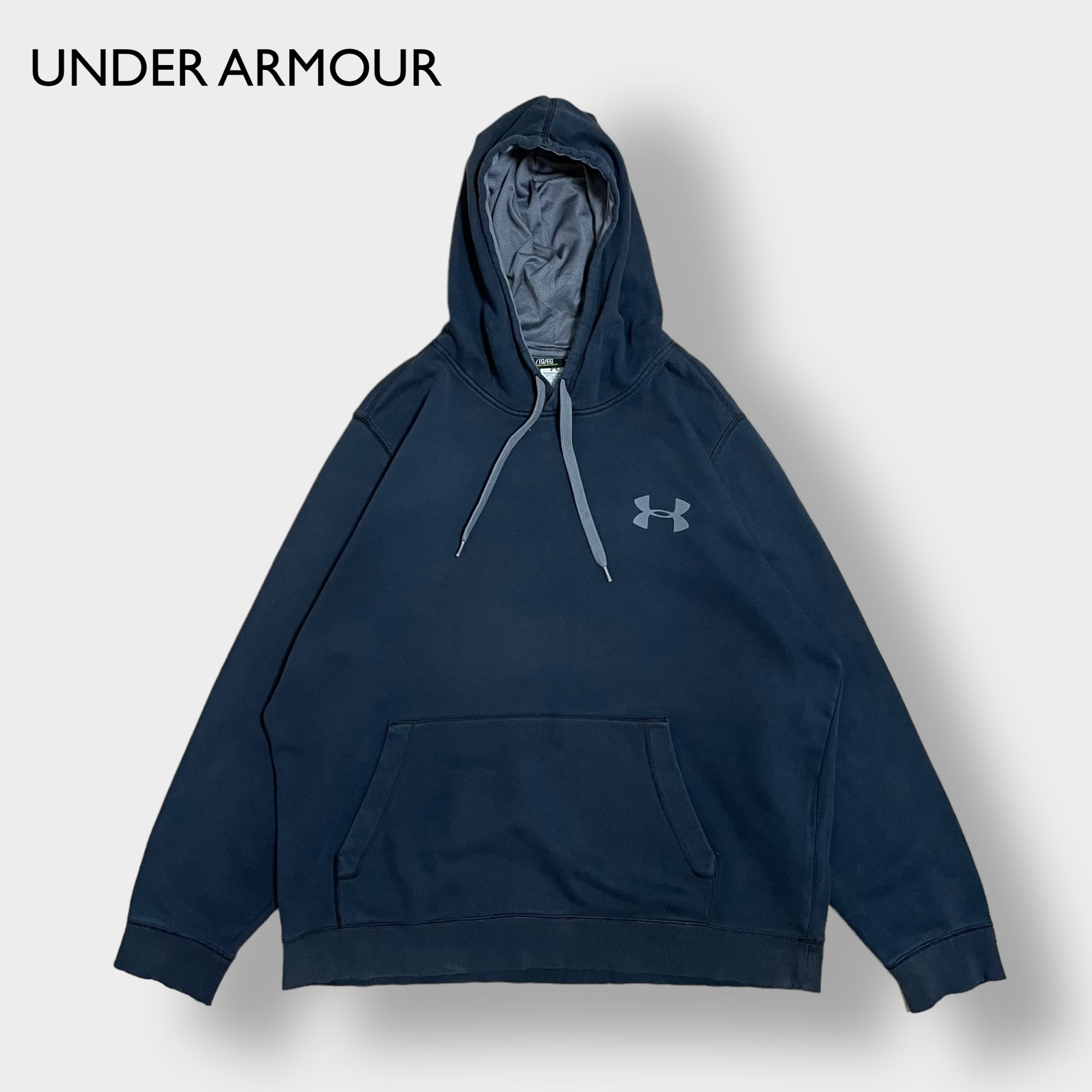 UNDER ARMOUR　薄い中綿　ナイロンジャンパー　グレー系　XL