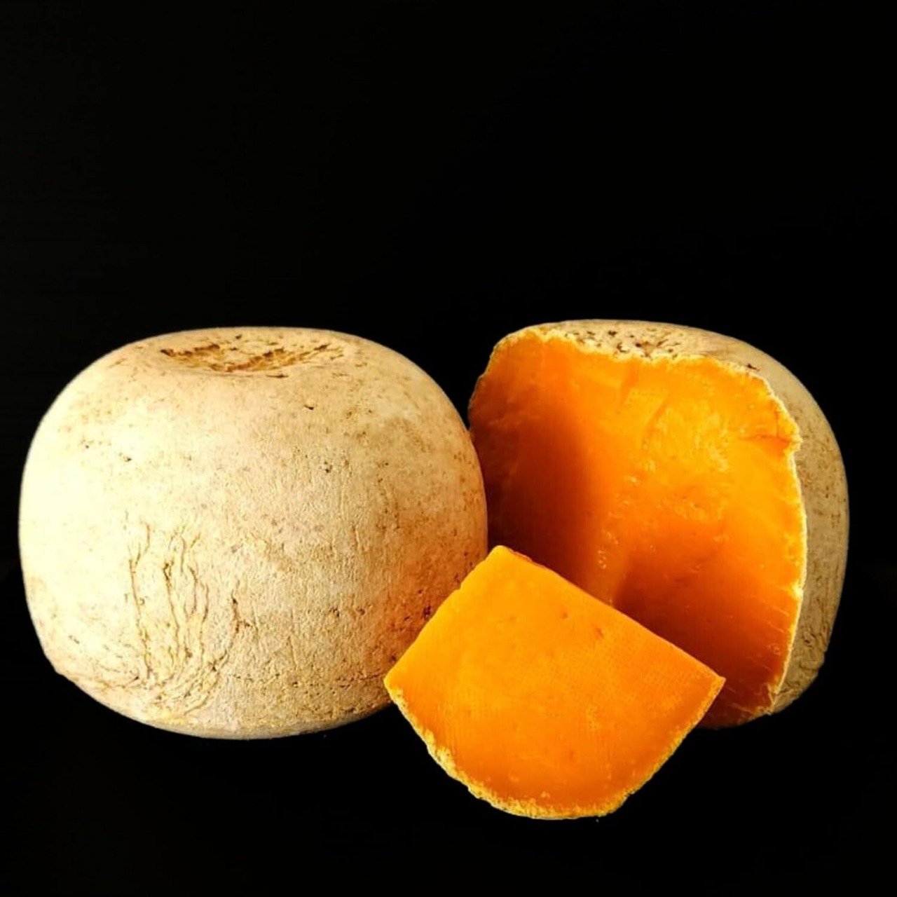 フランス産 グラスフェッド ミモレット 12ヶ月熟成 600g かち割りタイプ ・無添加 Mimolette from Normandy – 12 Months Matured – Grassfed – Cracked to Order 600g