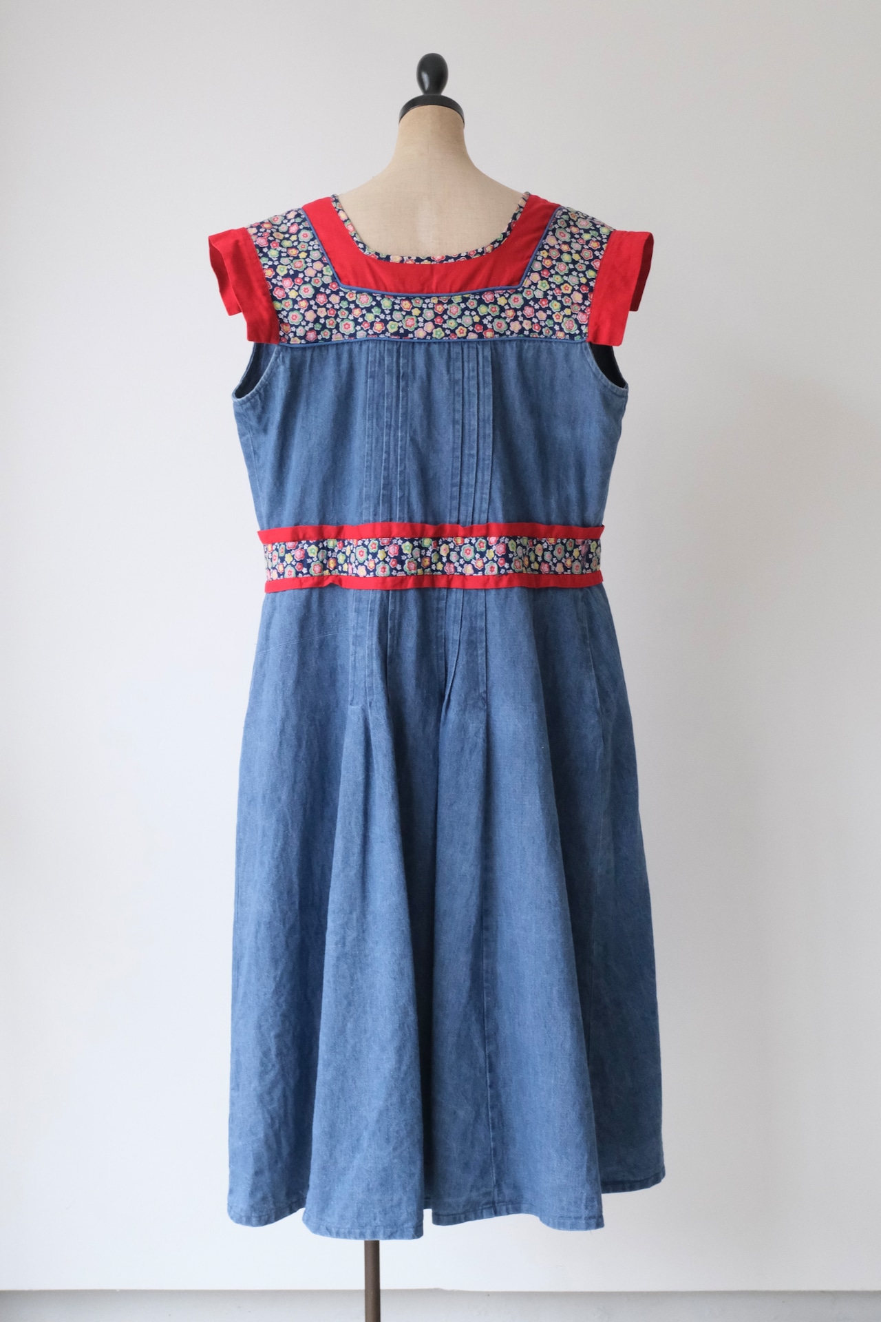 Floral accent wrap dress
