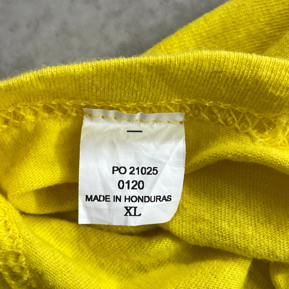 エムアンドエムズ キャラクターＴシャツ サイズ表記 M イエロー m&amp;m's マース YELLOW チョコレート DELTA デルタ 半袖 character プリント キャラT 古着【中古】WV2504-R0249 m&m's エムアンドエムズ キャラクタープリントTシャツ メンズXL 古着