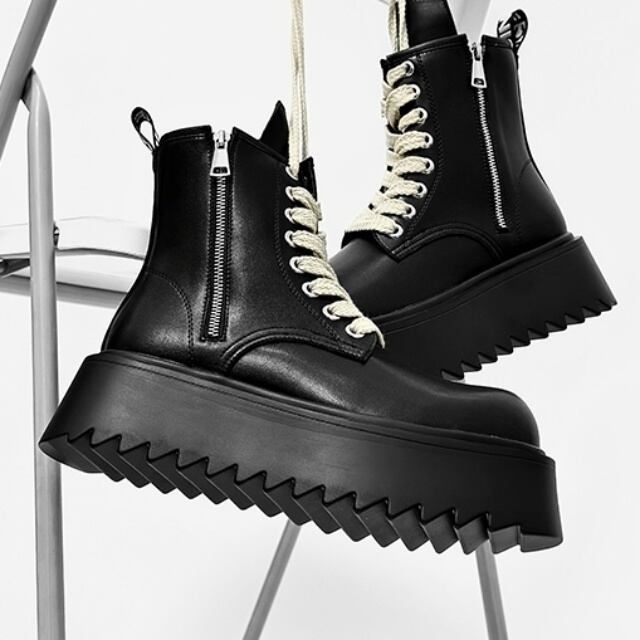 byあしながおじさん 【UNDERCOVER アンダーカバー】 ブーツ 黒