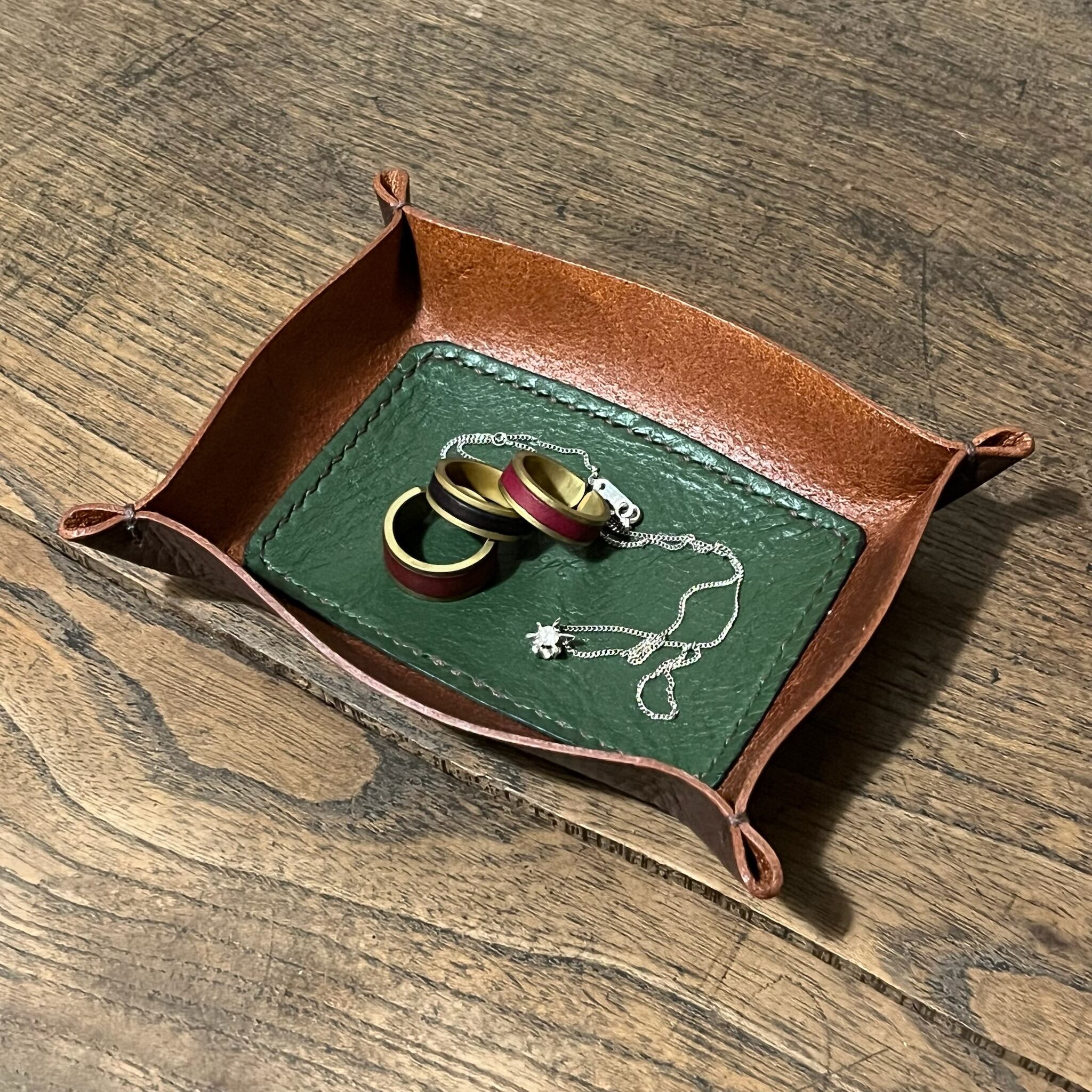 OKURA CHINA 青い風景と犬の皿 2枚セット OKURA CHINA 青い風景と