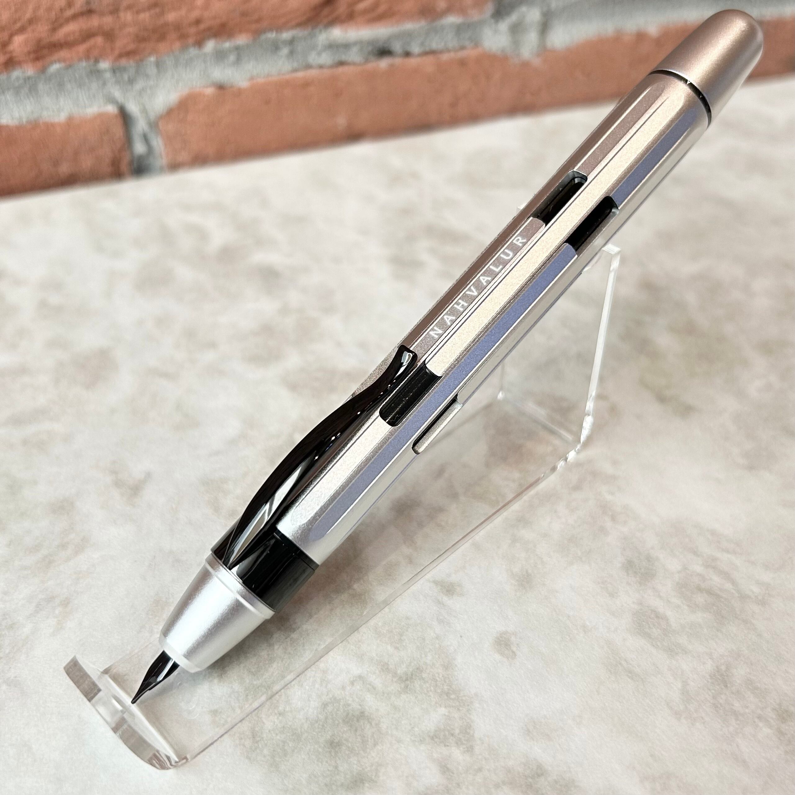 ナーヴァル エクリプス万年筆「イリジウム（スライドノック式）」／字