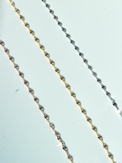 Fine petal necklace