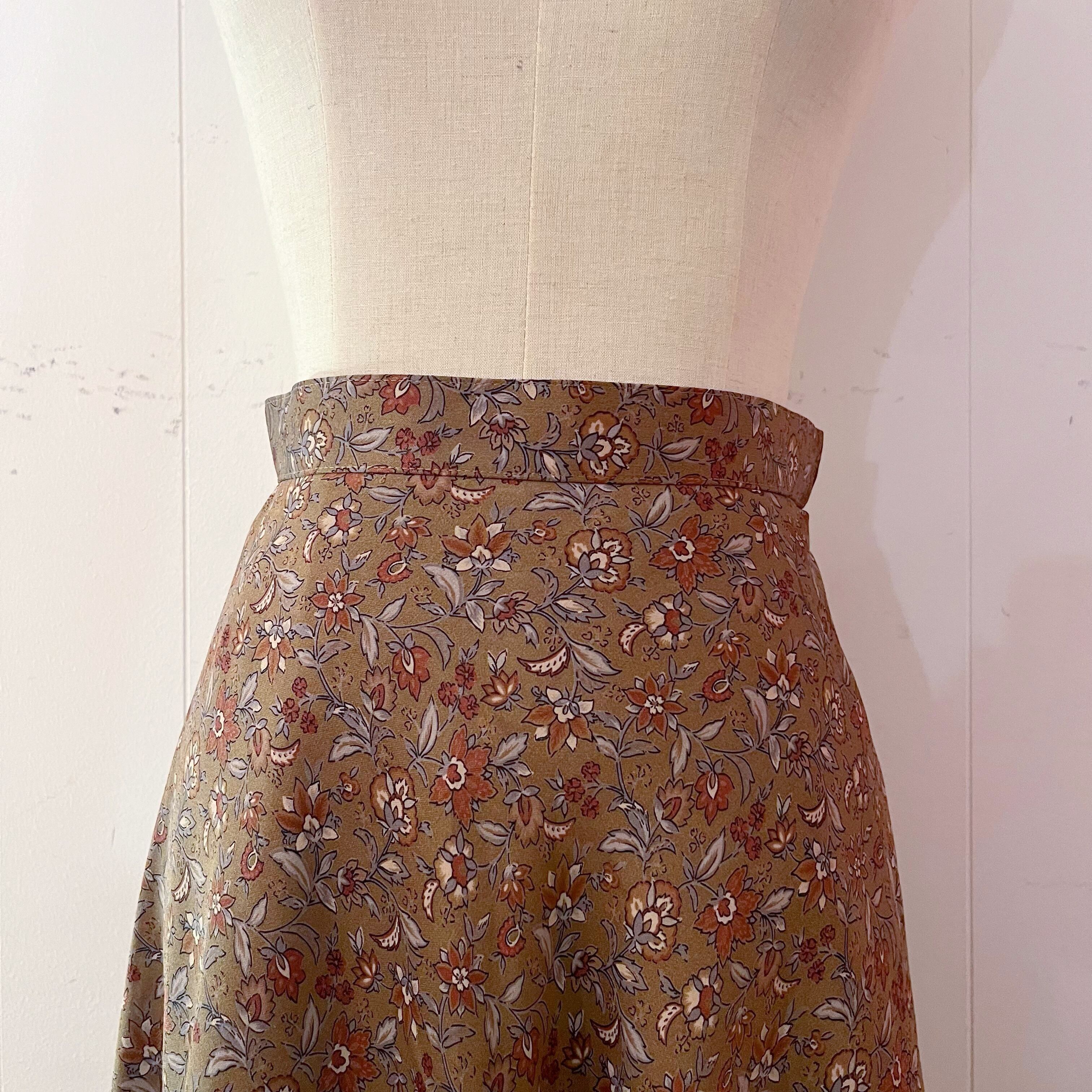 brown flower leaf flare skirt